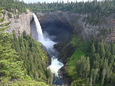 Magnificent Scenery | Helmcken Falls